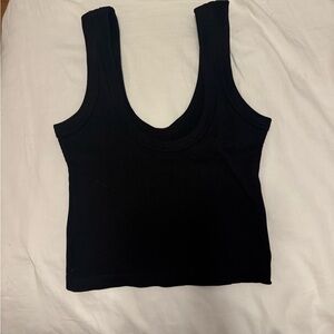 Black Ribbed Scoop Neck Crop Tank Top - Women